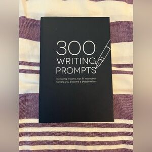 NEVER USED~EXCELLENT CONDITION~Writing Prompts Journal